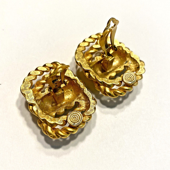 Vintage Clip On Earrings Classic Gold Rope Textured Dimensional Y2K Boss Lady - Picture 7 of 9